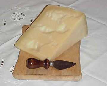 Parmigiano Reggiano and its knife