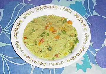 Rice with curry and vegetables: one
of the many tasty dishes of vegetarian cooking