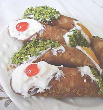 A delicacy of the confectionery of
the Island: the famous ``cannoli siciliani''