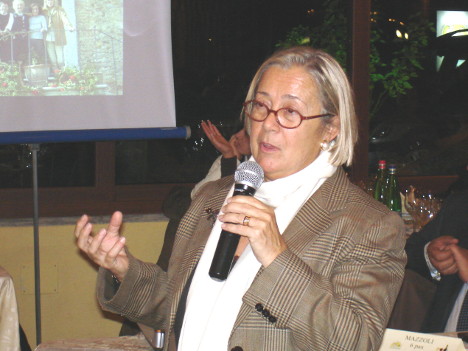 Dr. Donatella Cinelli Colombini during one of her speeches