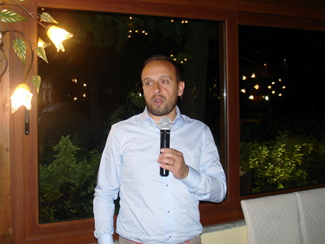 Giacomo Tonini, resident wine maker of Tenuta l'Impostino, in one of his speeches