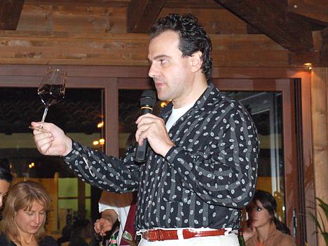 Antonello Biancalana during the tasting of Blumeri Rosso 2003
