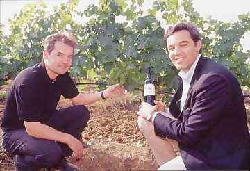 Winemaker Paolo Tiefenthaler (left)
and Dr. Antonio Santarelli (right) proprietor of Casale del Giglio