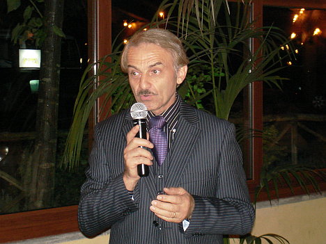 Dr. Dino Porfiri, wine maker of Fazi Battaglia, during one of his speeches