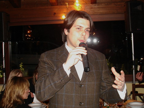 Devis Romanelli during one of his speeches