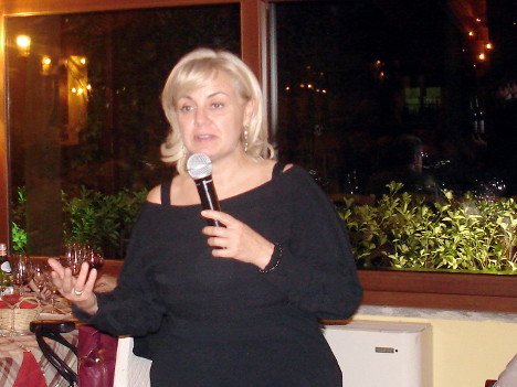 Emilia Nardi durante uno dei suoi interventi